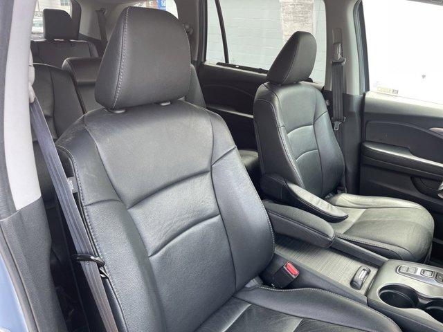 used 2022 Honda Pilot car, priced at $33,554
