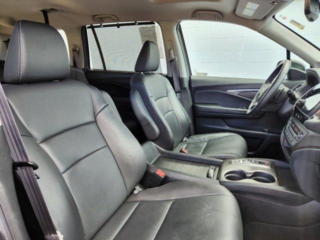 used 2022 Honda Pilot car, priced at $31,876