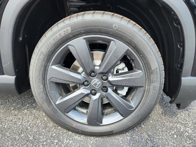 new 2025 Honda Pilot car, priced at $43,750