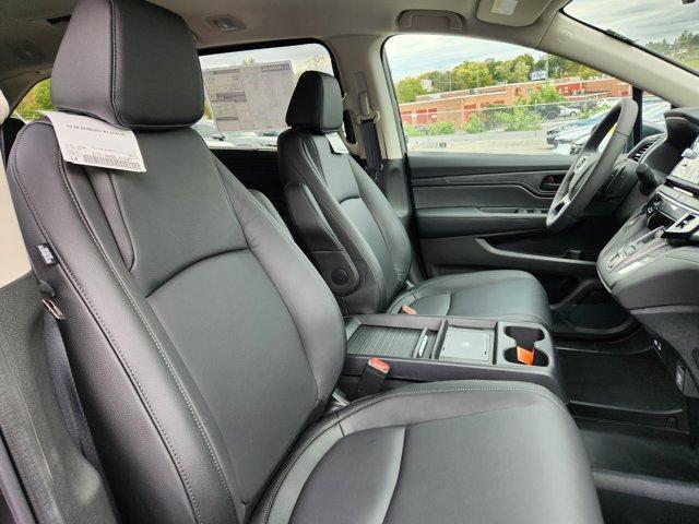 new 2026 Honda Odyssey car, priced at $45,685