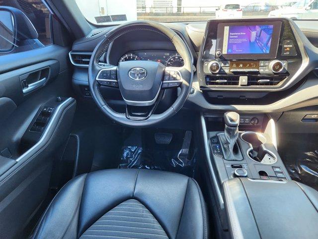 used 2023 Toyota Highlander car, priced at $36,876