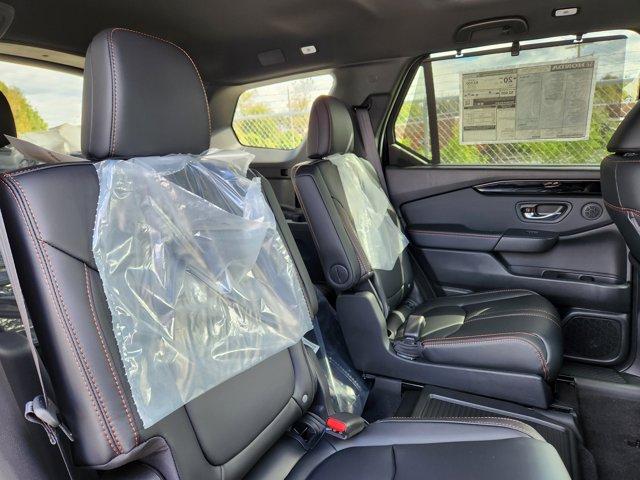 new 2025 Honda Pilot car, priced at $50,895