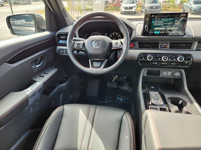 new 2025 Honda Pilot car, priced at $50,895