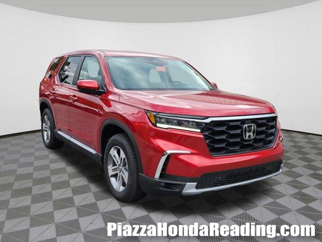 new 2025 Honda Pilot car, priced at $47,550