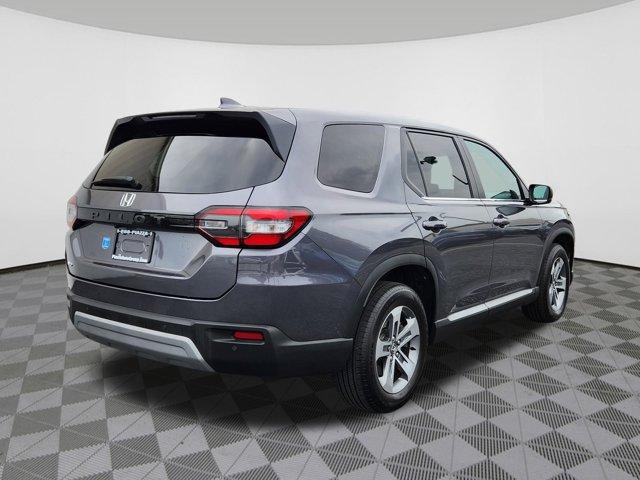 used 2025 Honda Pilot car, priced at $44,575