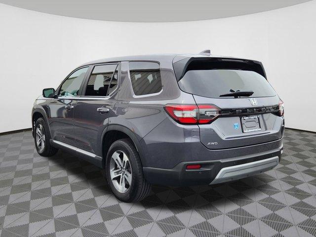 used 2025 Honda Pilot car, priced at $44,575