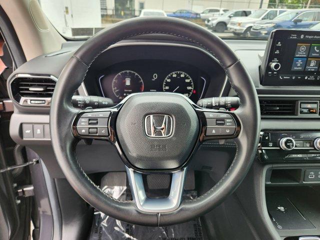 used 2025 Honda Pilot car, priced at $44,998