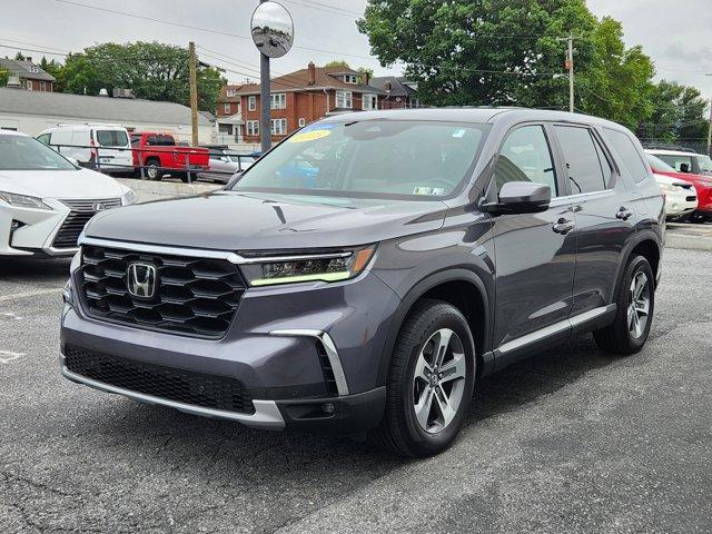 used 2025 Honda Pilot car, priced at $44,998