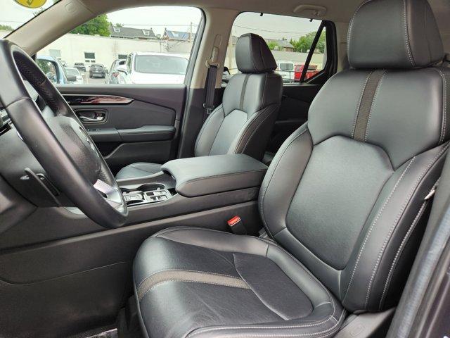 used 2025 Honda Pilot car, priced at $44,998