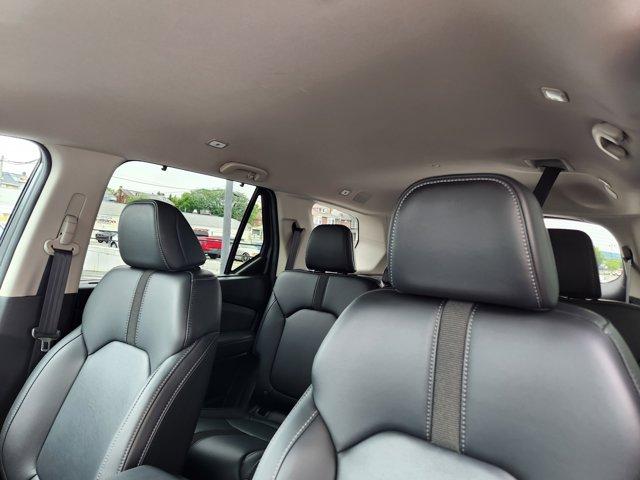 used 2025 Honda Pilot car, priced at $44,998