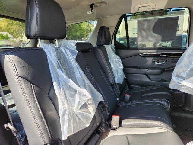 new 2025 Honda Pilot car, priced at $47,550