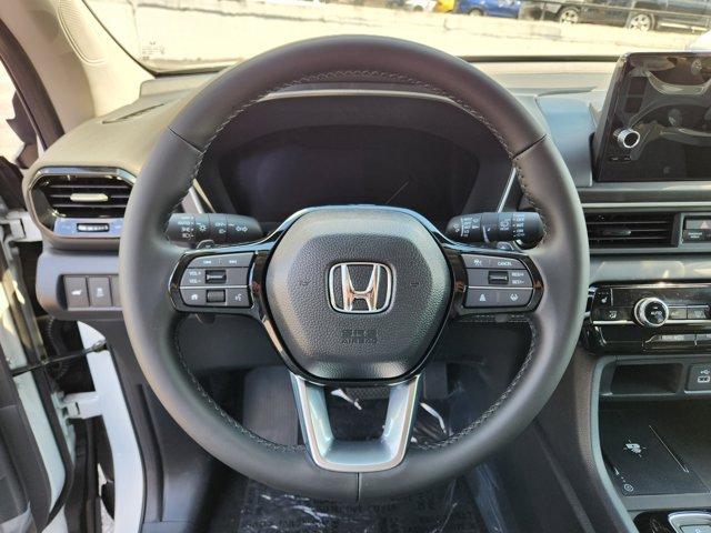new 2025 Honda Pilot car, priced at $47,550