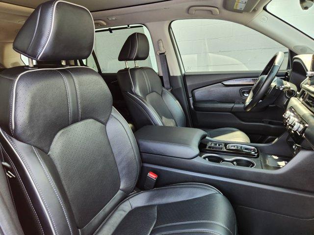 used 2023 Honda Pilot car, priced at $45,487