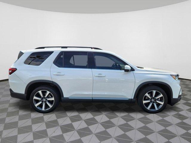 used 2023 Honda Pilot car, priced at $45,487