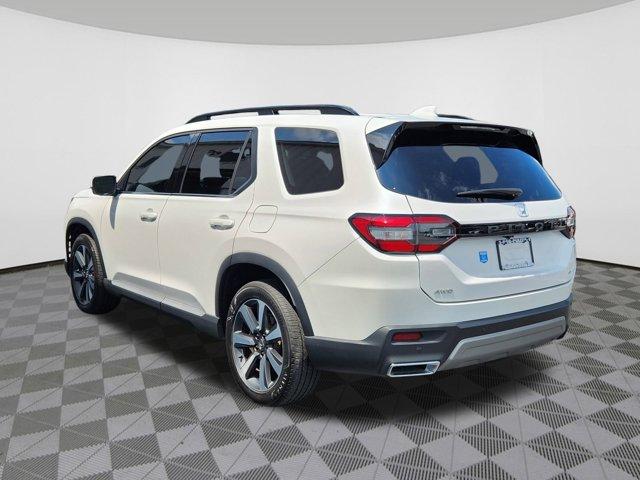 used 2023 Honda Pilot car, priced at $45,487
