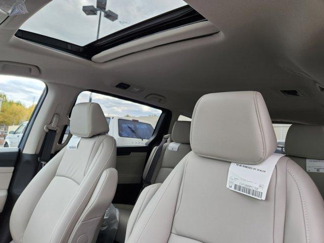 new 2026 Honda Odyssey car, priced at $45,685