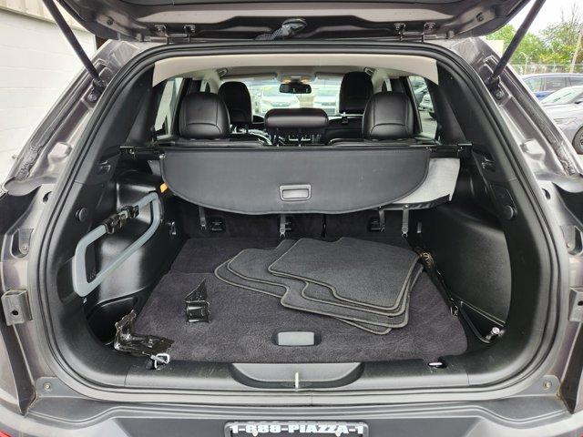 used 2018 Jeep Cherokee car, priced at $17,275