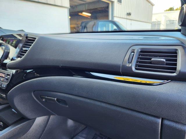 used 2022 Honda Pilot car, priced at $24,876