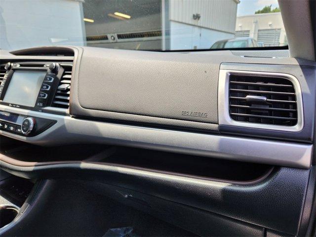 used 2019 Toyota Highlander car, priced at $28,876