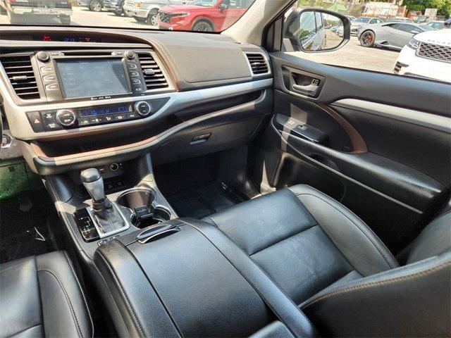 used 2019 Toyota Highlander car, priced at $28,876