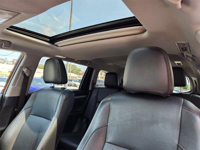 used 2019 Toyota Highlander car, priced at $28,876