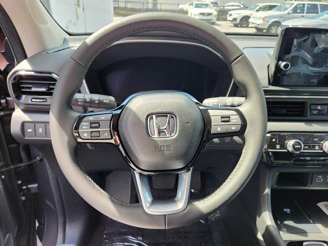 new 2025 Honda Pilot car, priced at $47,825