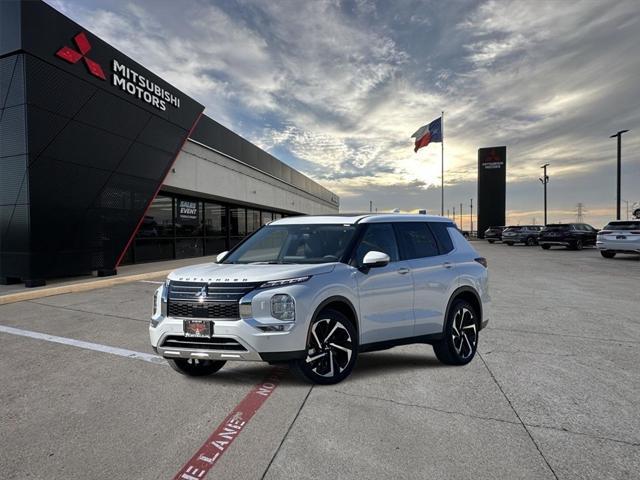 new 2024 Mitsubishi Outlander car, priced at $35,870