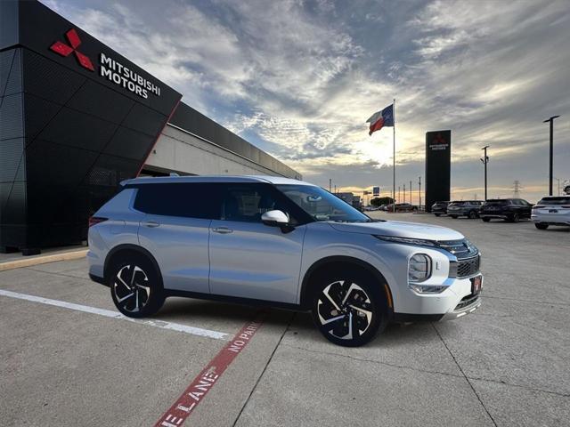 new 2024 Mitsubishi Outlander car, priced at $31,870