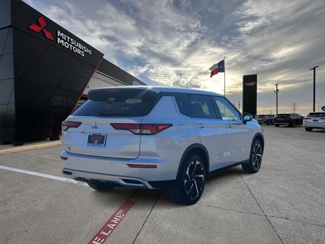 new 2024 Mitsubishi Outlander car, priced at $31,870