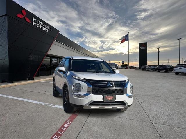 new 2024 Mitsubishi Outlander car, priced at $31,870