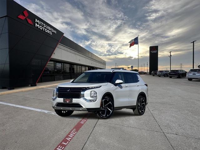 new 2024 Mitsubishi Outlander car, priced at $31,870