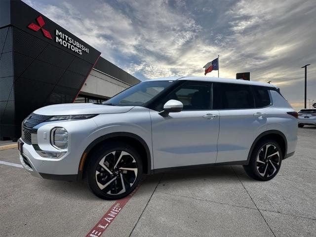 new 2024 Mitsubishi Outlander car, priced at $31,850