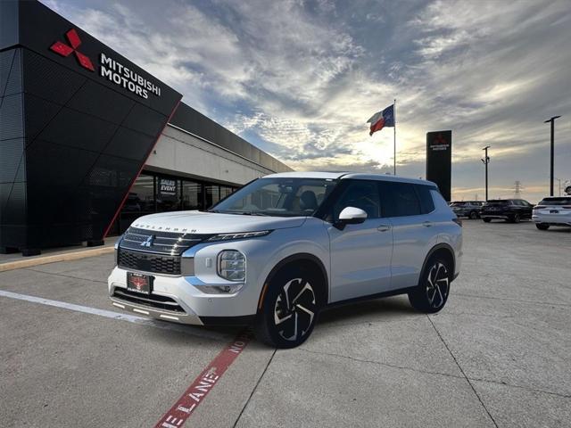 new 2024 Mitsubishi Outlander car, priced at $31,980