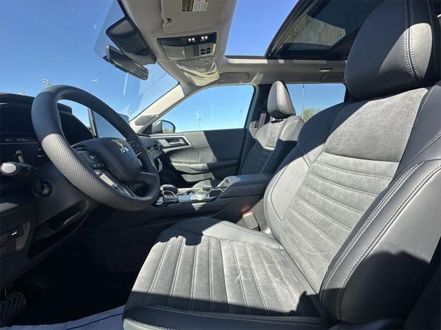 new 2025 Mitsubishi Outlander car, priced at $39,285
