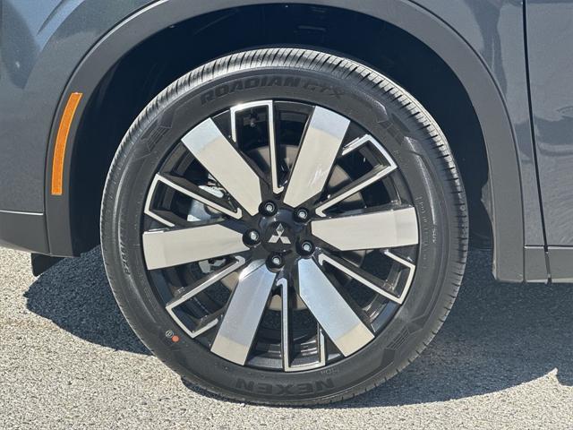 new 2025 Mitsubishi Outlander car, priced at $39,285