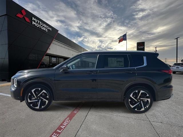 new 2024 Mitsubishi Outlander car, priced at $38,105