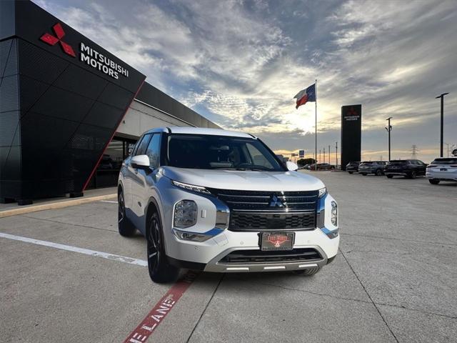 new 2024 Mitsubishi Outlander car, priced at $31,870