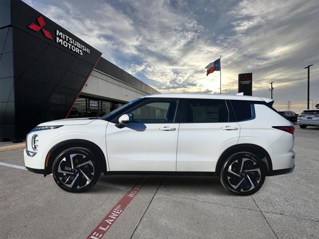 new 2024 Mitsubishi Outlander car, priced at $31,870