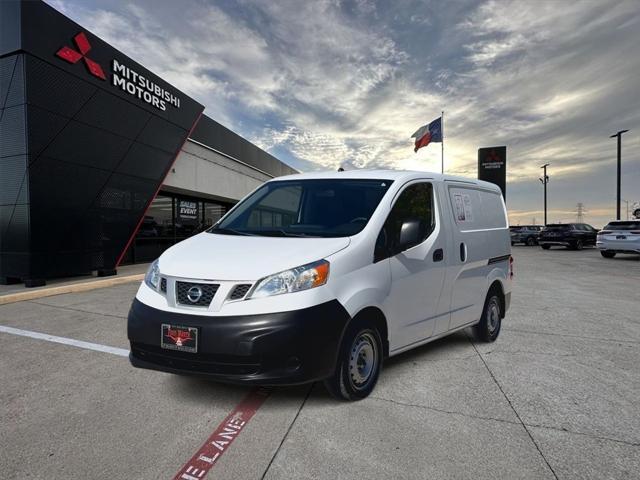 used 2019 Nissan NV200 car