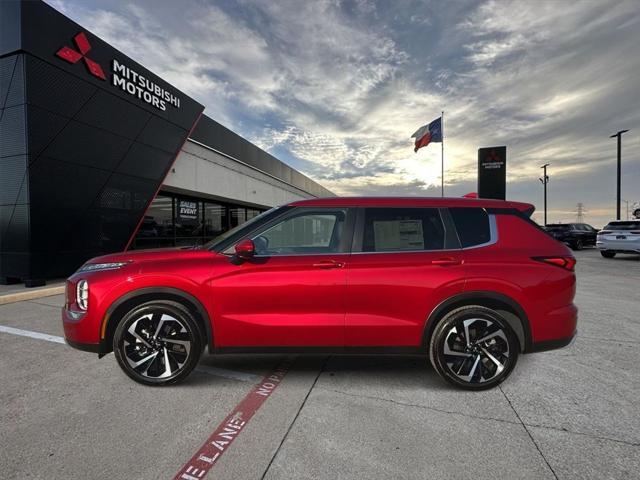 new 2024 Mitsubishi Outlander car, priced at $32,930