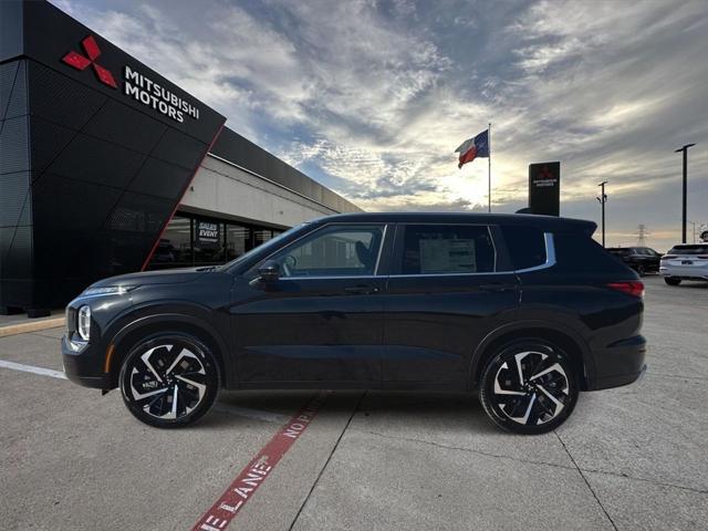 new 2024 Mitsubishi Outlander car, priced at $32,810