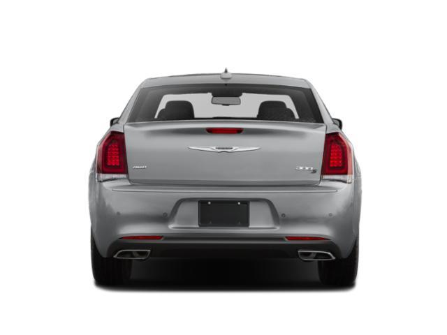 used 2018 Chrysler 300 car