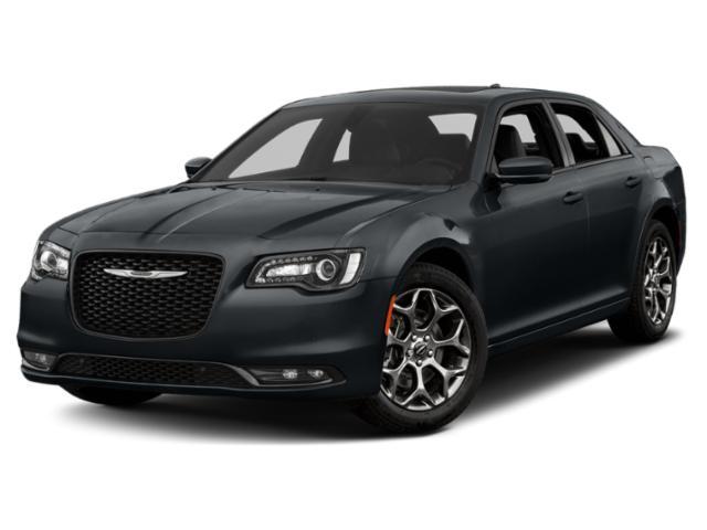 used 2018 Chrysler 300 car