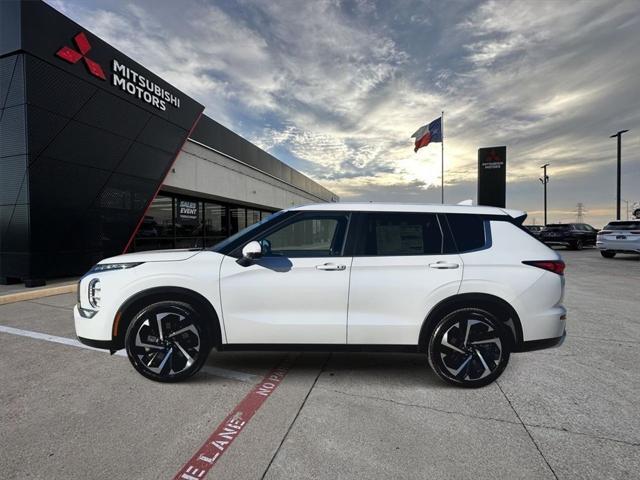 new 2024 Mitsubishi Outlander car, priced at $31,870