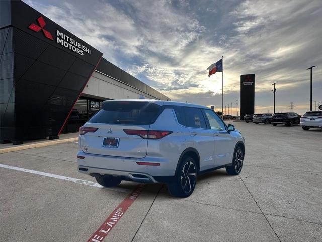 new 2024 Mitsubishi Outlander car, priced at $31,870