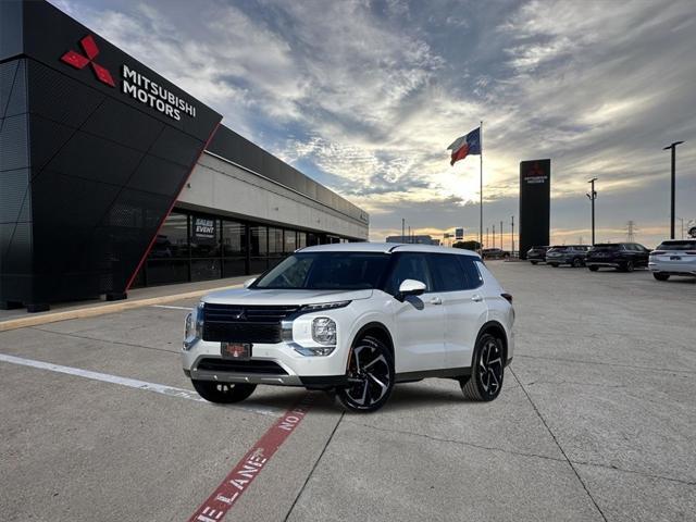 new 2024 Mitsubishi Outlander car, priced at $31,870