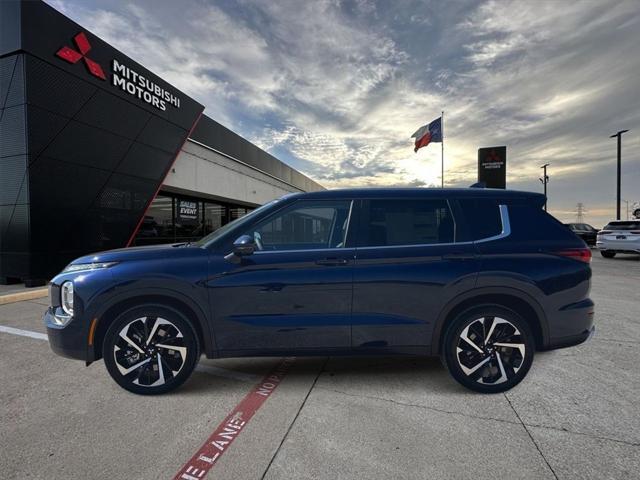 new 2024 Mitsubishi Outlander car, priced at $32,885