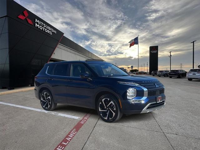 new 2024 Mitsubishi Outlander car, priced at $32,885