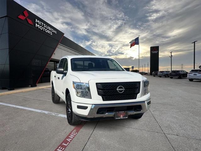 used 2023 Nissan Titan car, priced at $35,232