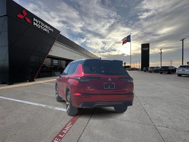 new 2025 Mitsubishi Outlander car, priced at $44,330